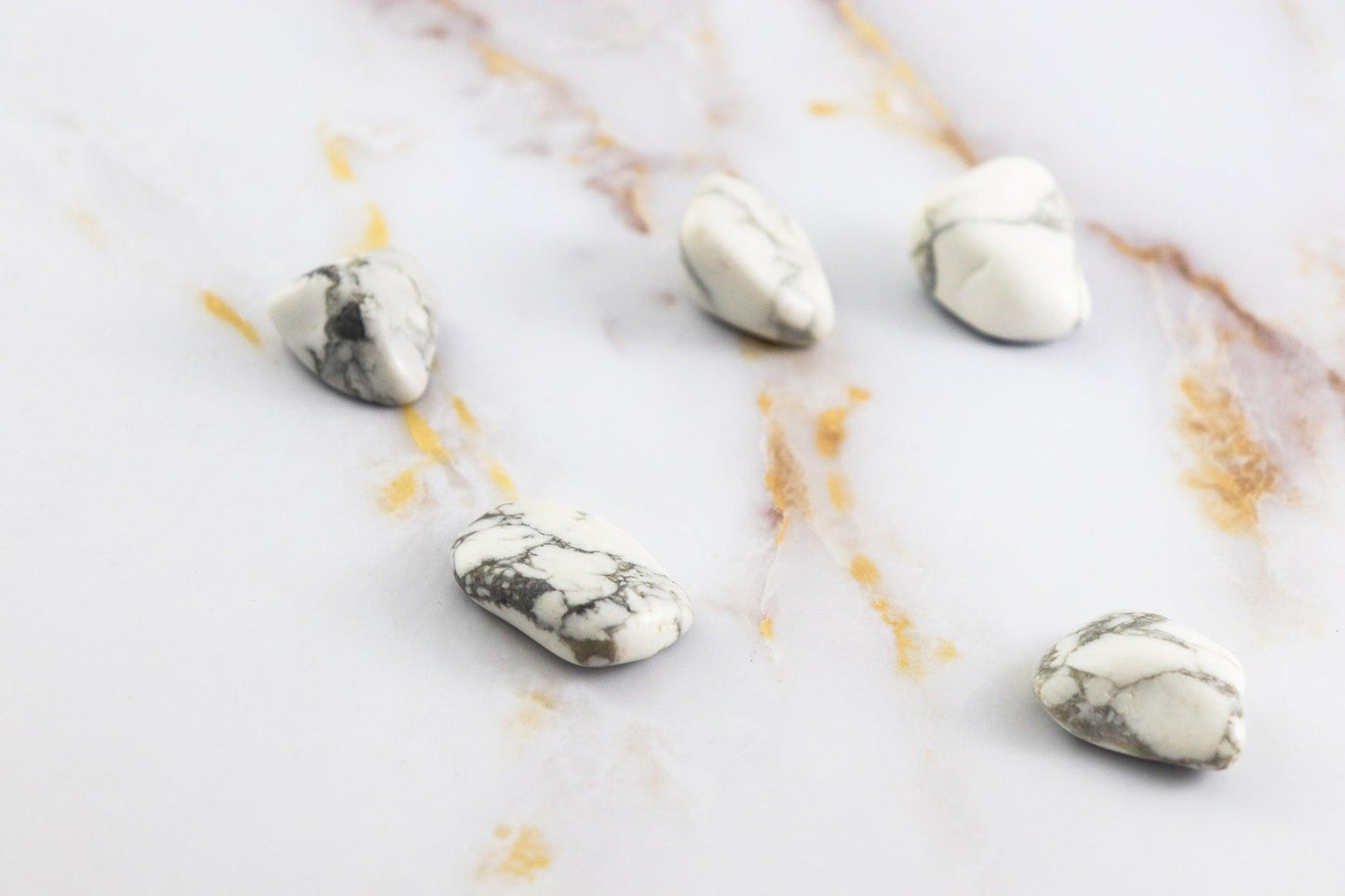 Pierre roulée en Howlite