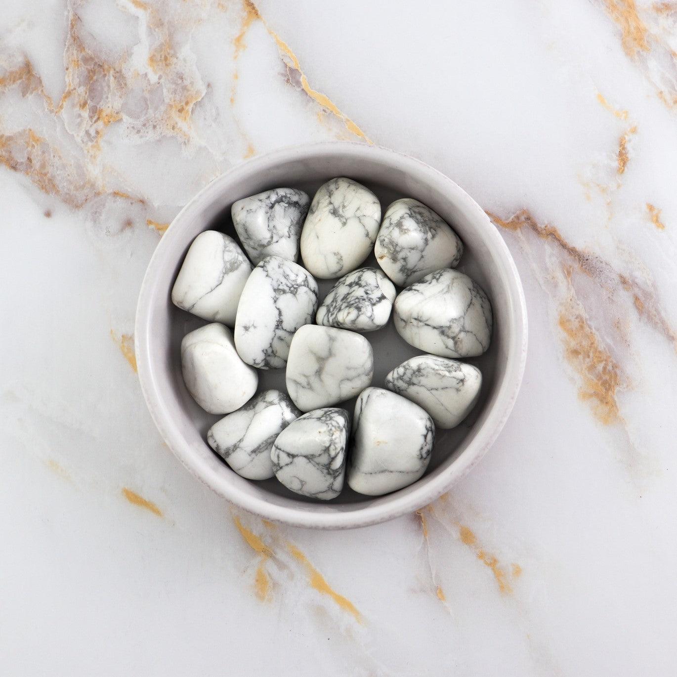 Pierre roulée en Howlite